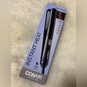 Conair Instant Heat Flat Iron - Black